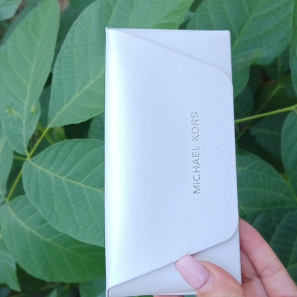 MICHAEL Michael Kors women's sunglasses color red size os - Picture 16 of 16